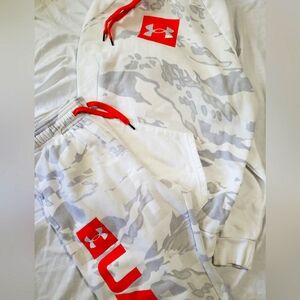 White camo Under Armour sweatsuit